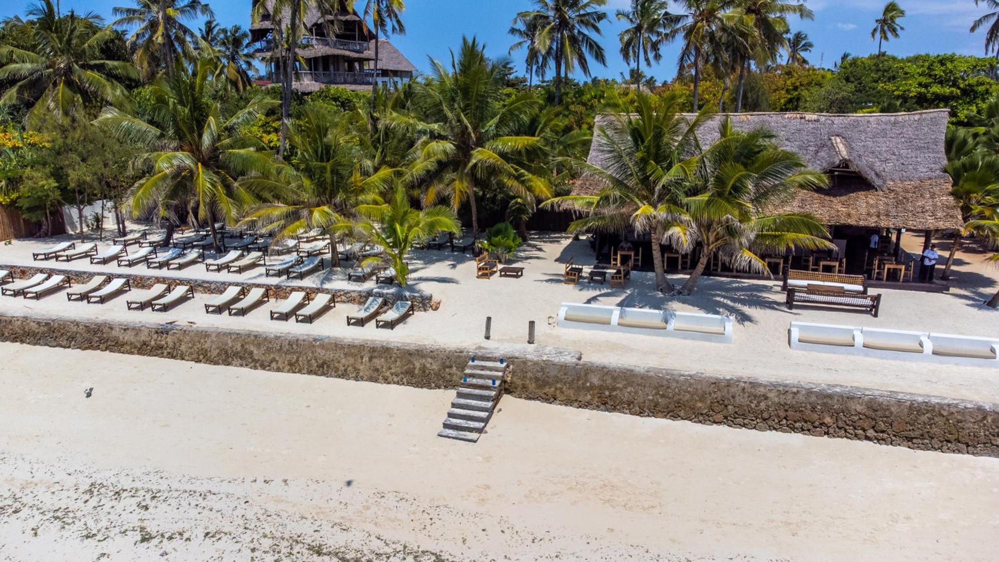 Kibanda Lodge And Beach Club Nungwi Exterior photo